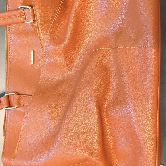 Brown Commuter Handbag - Picture 3 of 9